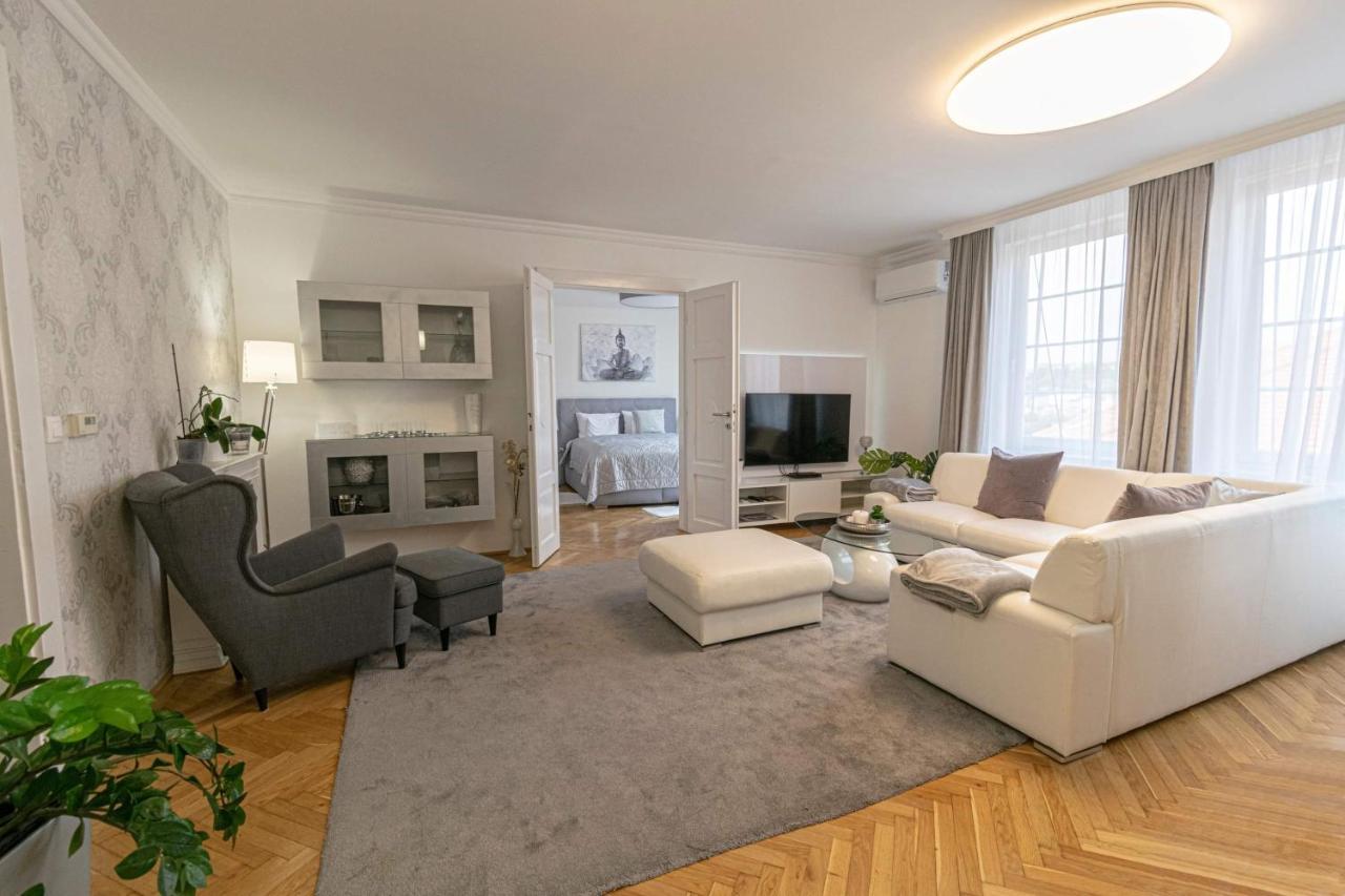 Budacastle Panoramic Luxurious Family Apt, Free Parking Included Budapest Luaran gambar
